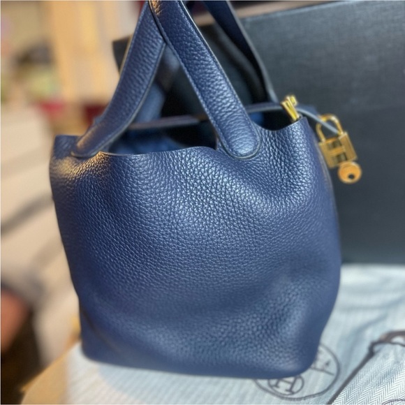 HERMES Bleu Nuit Clemence Picotin 18 Gold Hardware - Picture 6 of 12